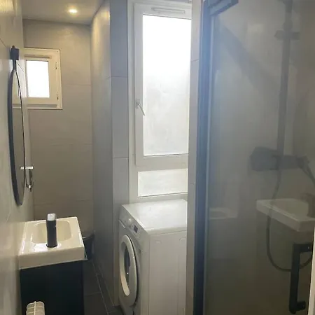 Beautiful And Large Montparnasse Lägenhet